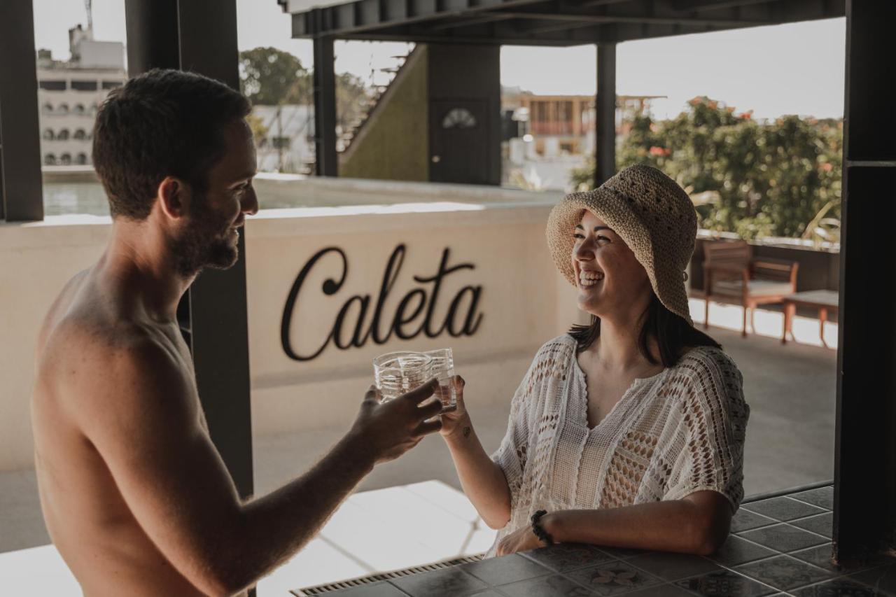 Caleta Hostel Rooftop & Pool Cancún Zewnętrze zdjęcie