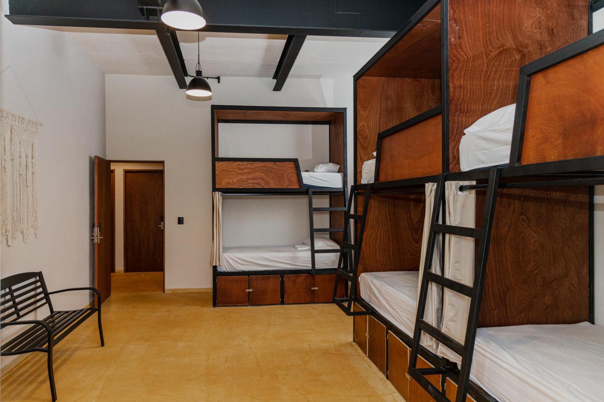Caleta Hostel Rooftop & Pool Cancún Zewnętrze zdjęcie